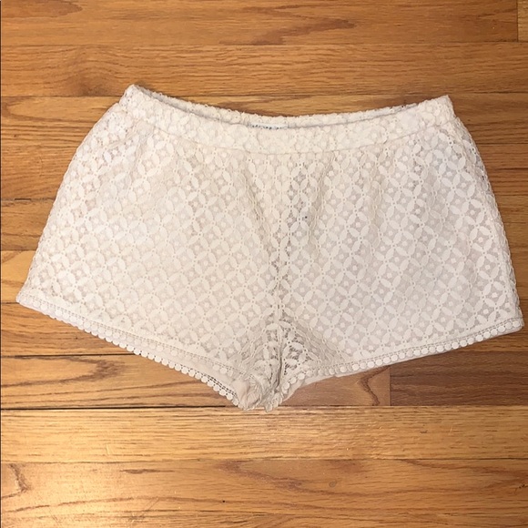 Aeropostale Pants - Aéropostale Size L Cream/White Shorts